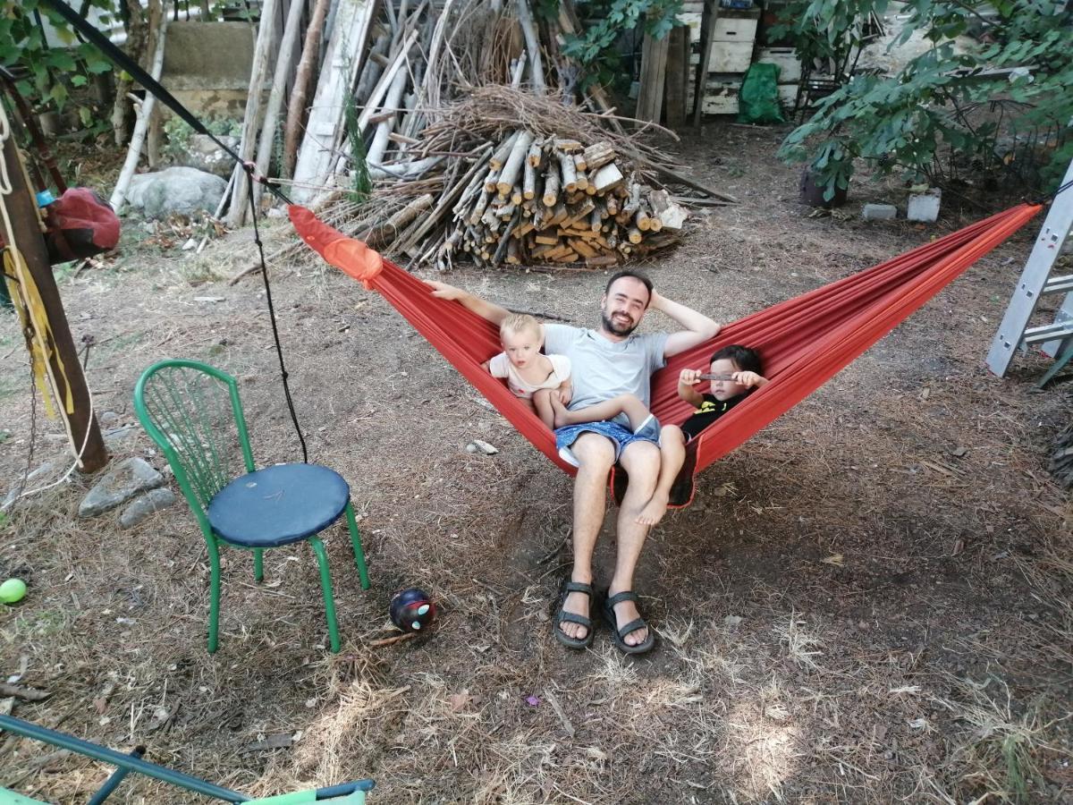 קוסדסי Ecer Pansiyon מראה חיצוני תמונה