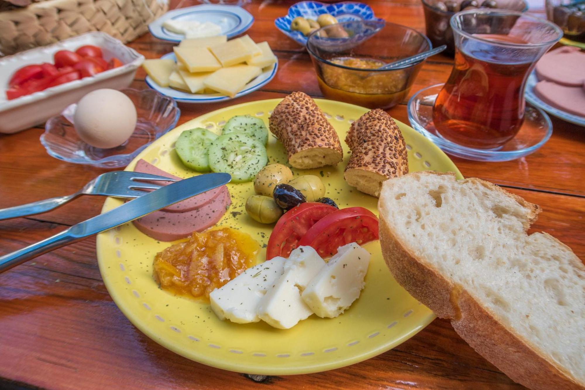 קוסדסי Ecer Pansiyon מראה חיצוני תמונה
